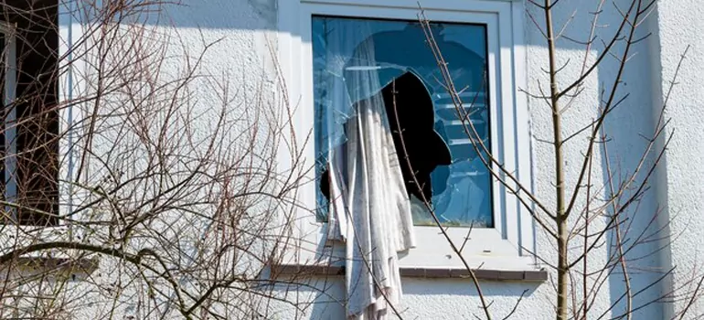 Storm Window Installation Contractors in Margate, FL